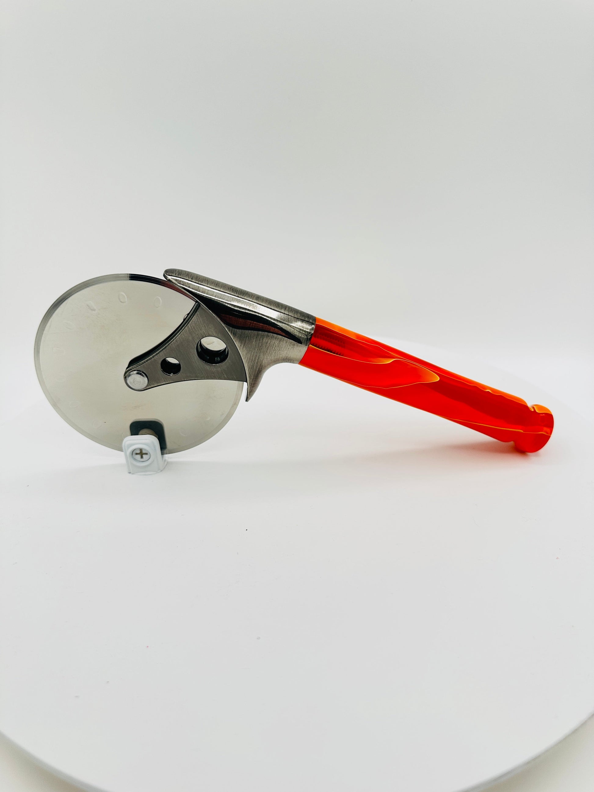 custom-pizza-cutter-orange-crush-acrylic
