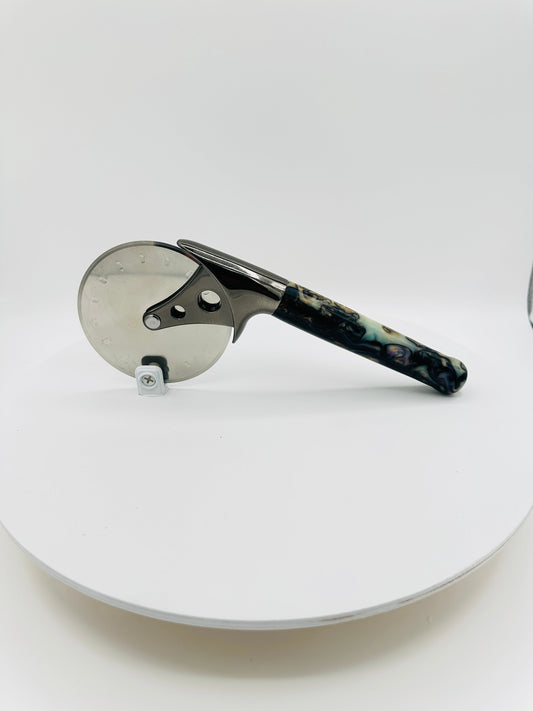 custom-pizza-cutter-mother-of-pearl-acrylic